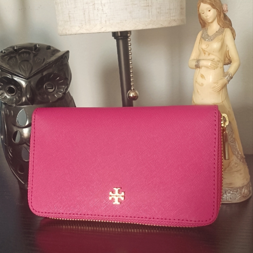 FINAL PRICE DROP - Tory Burch Emerson mini continental purse wallet in Hot Pink